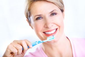 How to brush your teeth - Cancun Cosmetic Dentistry